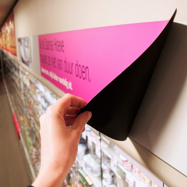 flexible magnetic sheets for promotional displays